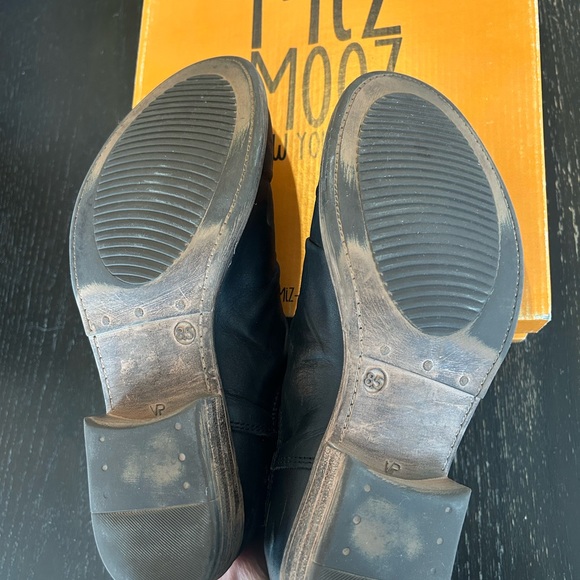 Miz Mooz Lissie Black Leather Booties - Picture 4 of 6